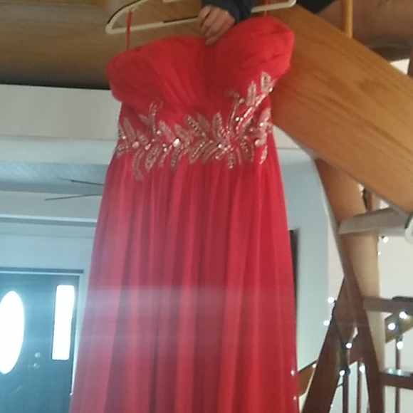 Bebe - Picture 2 of 3